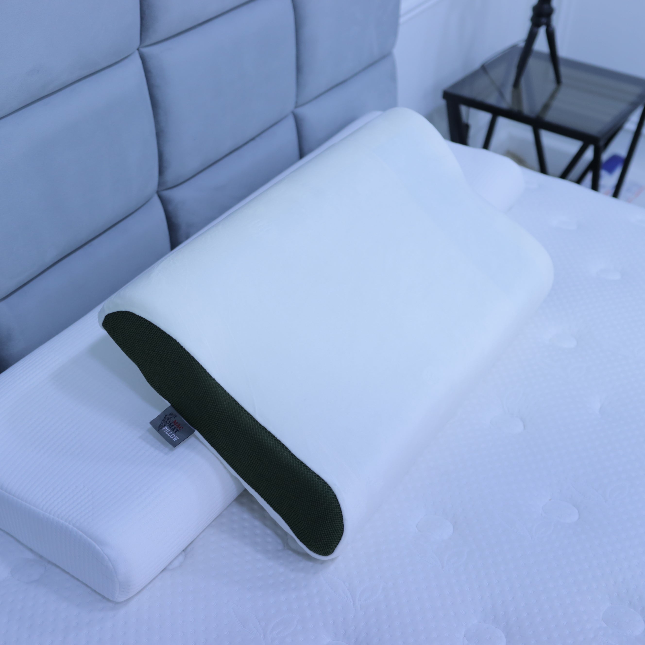 Lux Contour Pillow