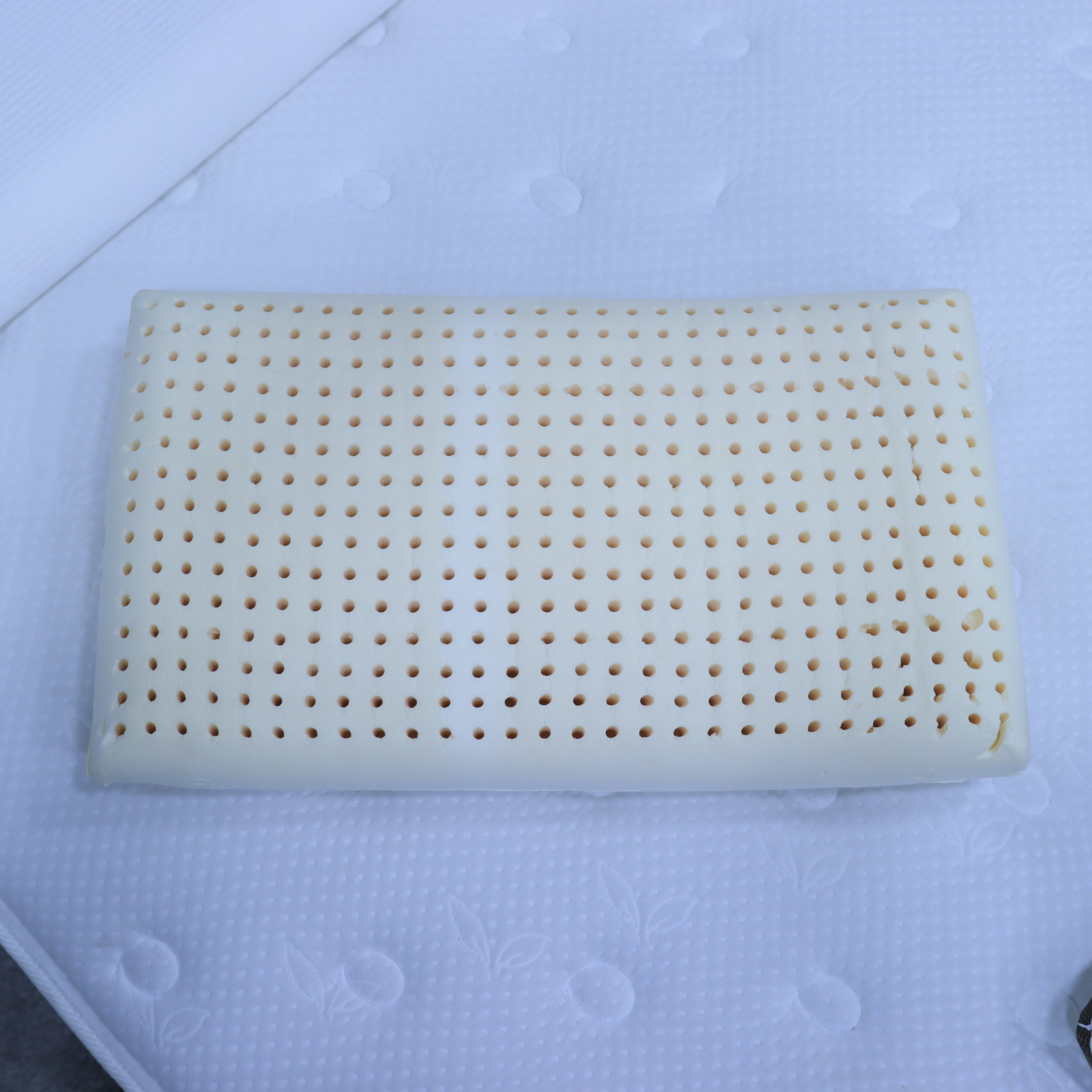 Contour Pillow – Benz Edition