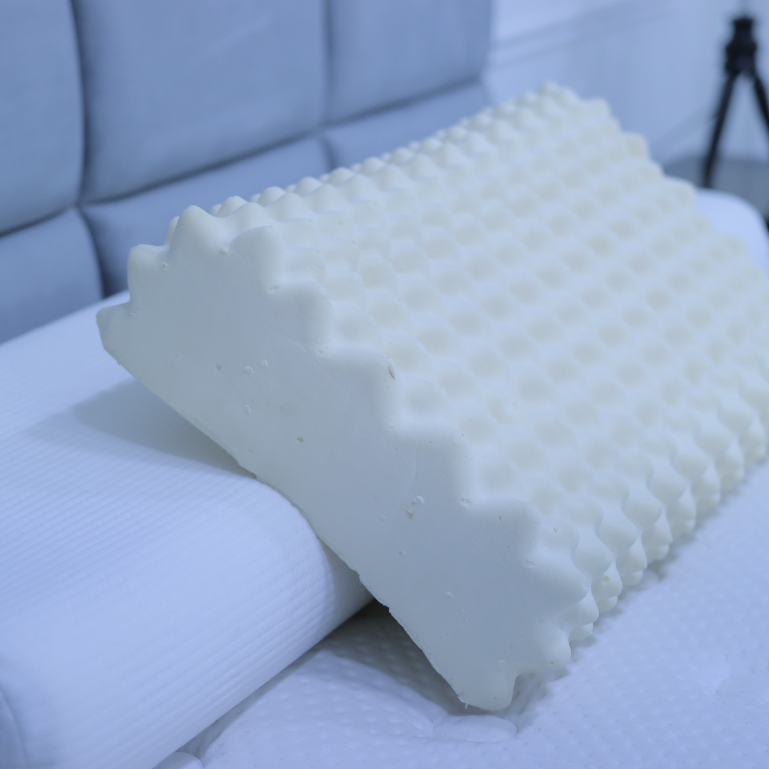 Contour Pillow – Benz Edition