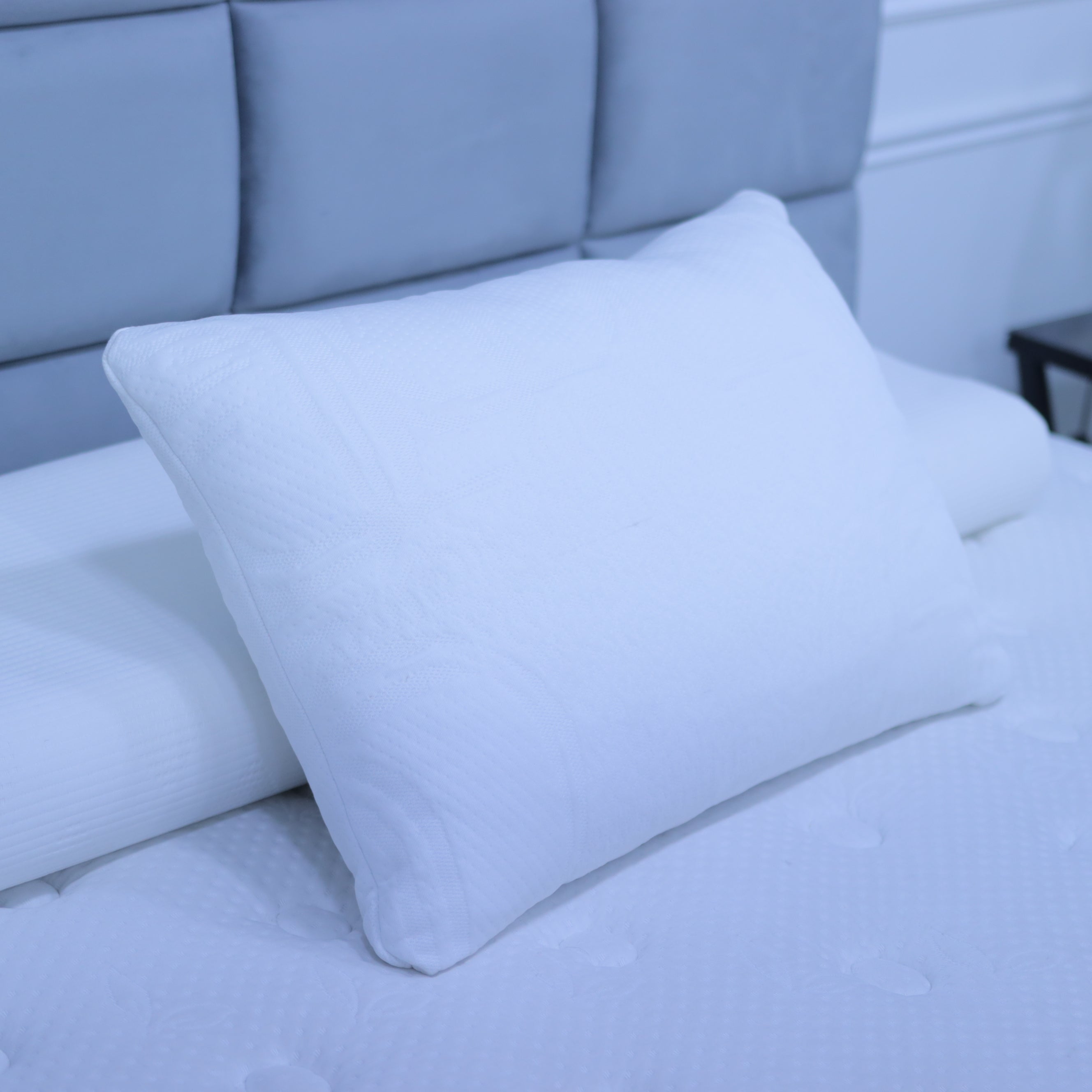 Shredded Memory Foam Pillow – Microfiber Blend